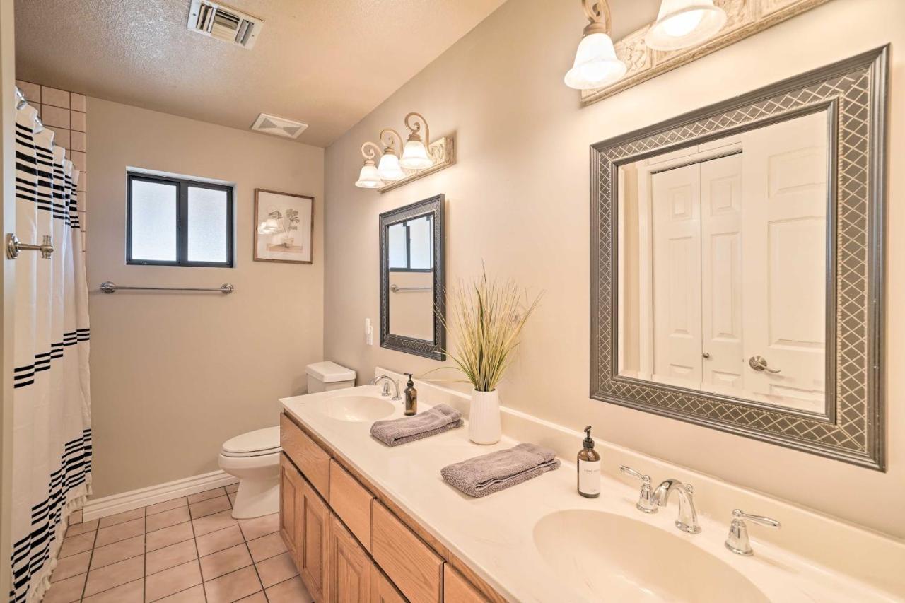 Lake Havasu Oasis With Lake View, 1 Mi To Beach! Lake Havasu City Ngoại thất bức ảnh